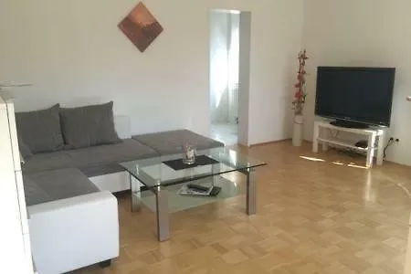 Privates Apartment/wohnung Geeignet Fur Messe Und Freizeit In *